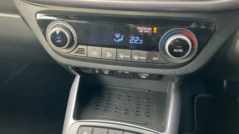 Hyundai i10 1.0 [63] Premium 5dr Auto [Nav] Petrol Hatchback